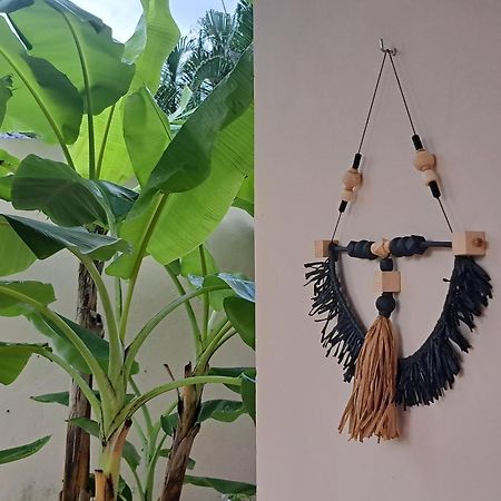 Laura Guest House-Adult Only- Hua Thanon  Εξωτερικό φωτογραφία