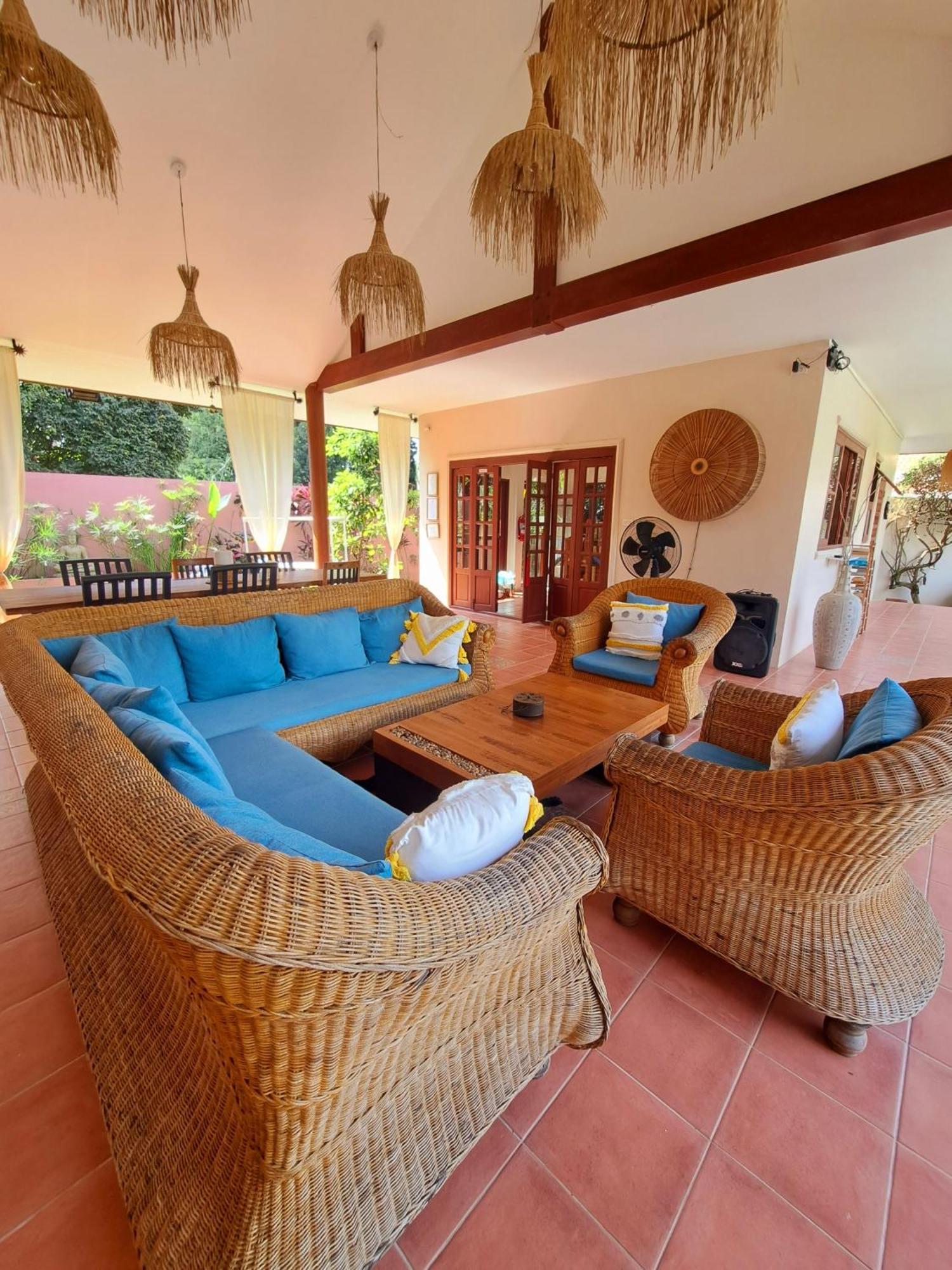 Laura Guest House-Adult Only- Hua Thanon  Εξωτερικό φωτογραφία