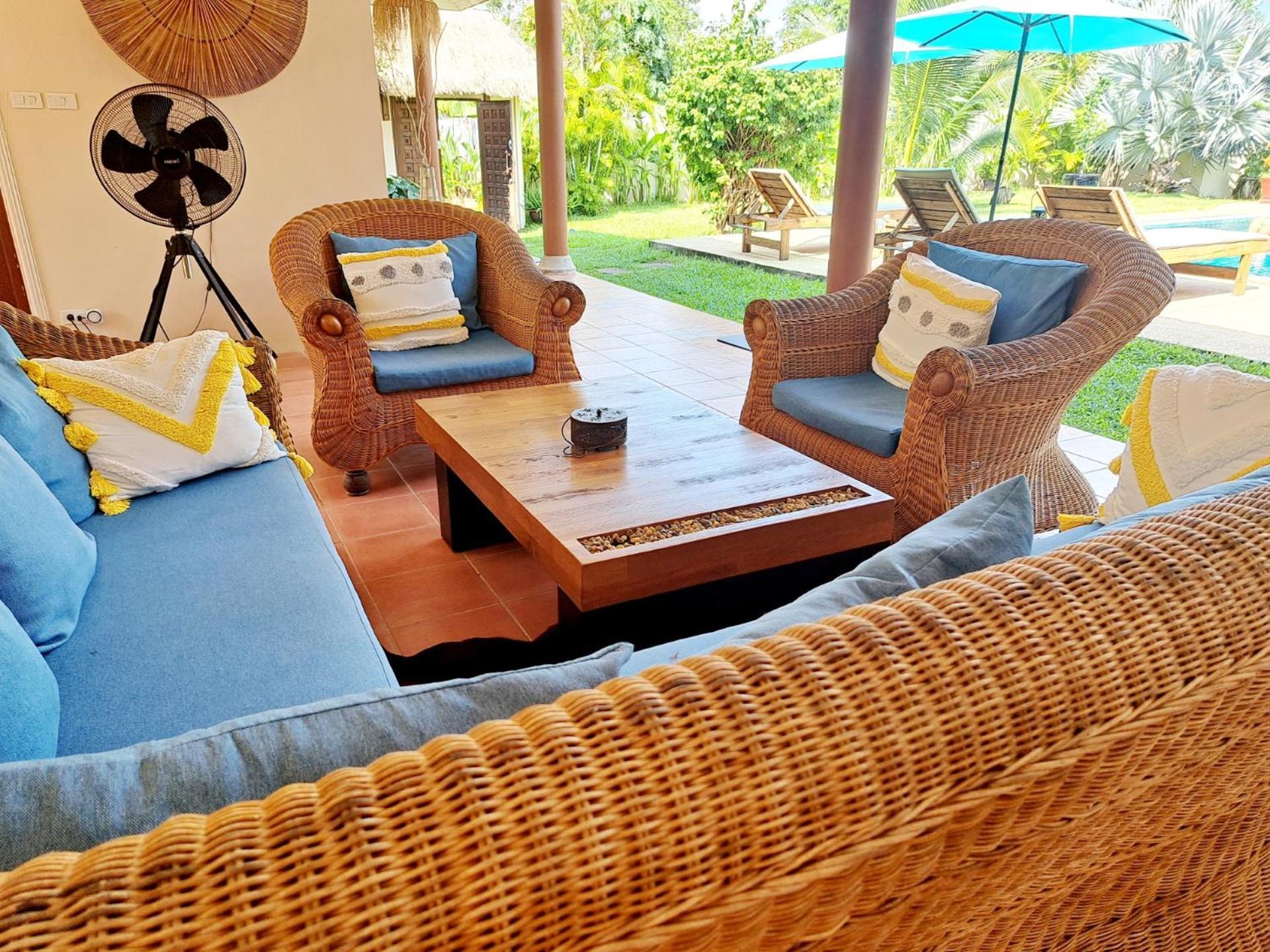 Laura Guest House-Adult Only- Hua Thanon  Εξωτερικό φωτογραφία