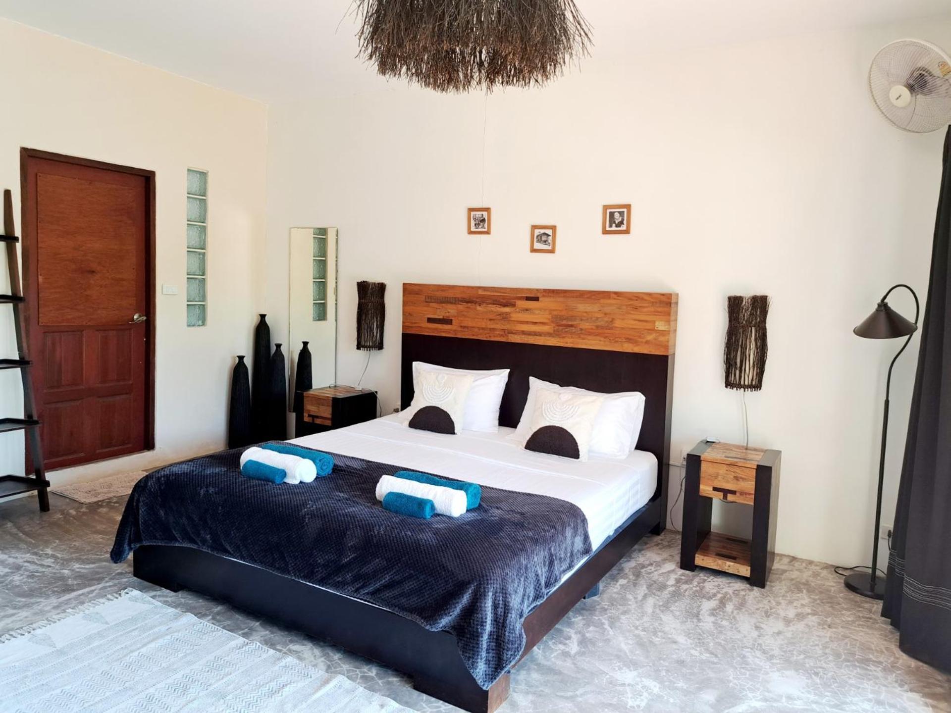 Laura Guest House-Adult Only- Hua Thanon  Εξωτερικό φωτογραφία