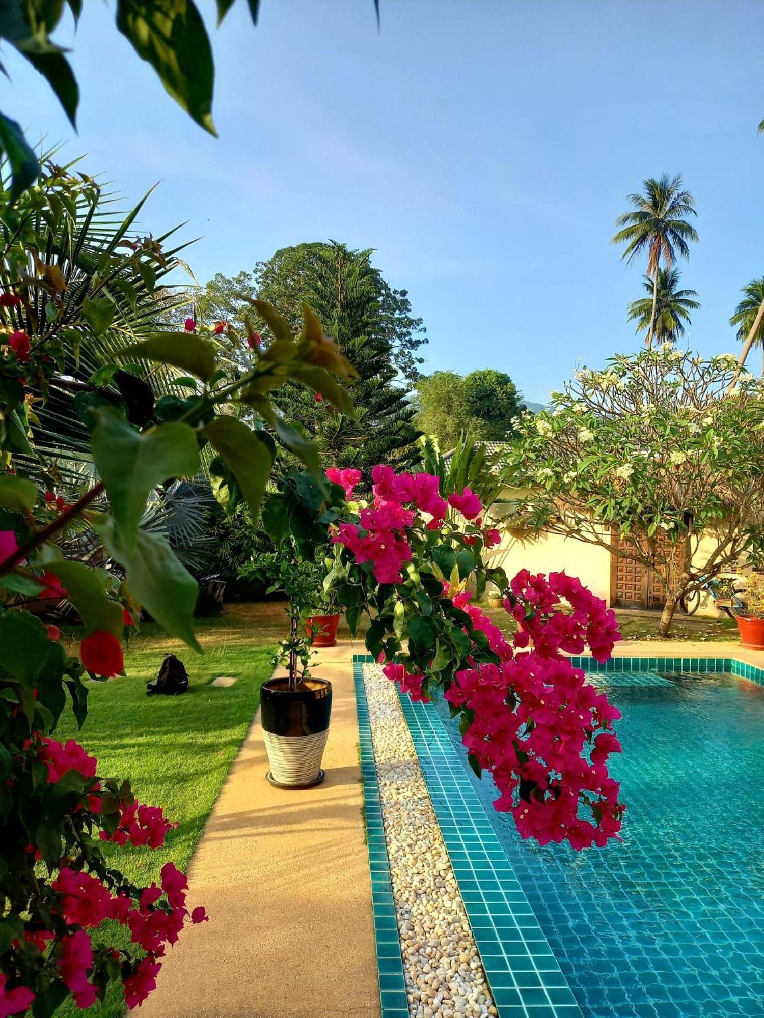 Laura Guest House-Adult Only- Hua Thanon  Εξωτερικό φωτογραφία