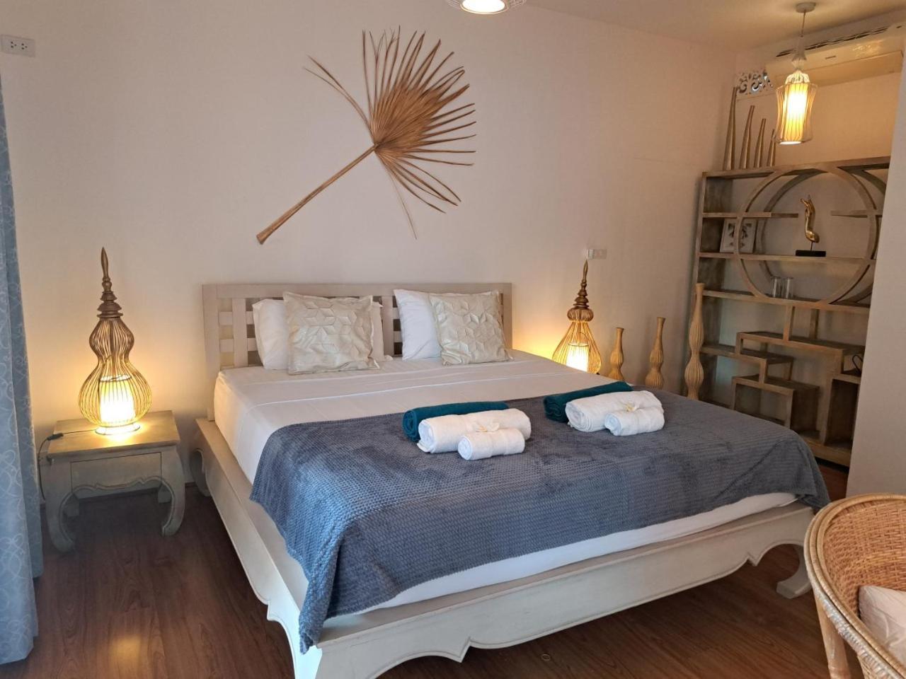 Laura Guest House-Adult Only- Hua Thanon  Εξωτερικό φωτογραφία