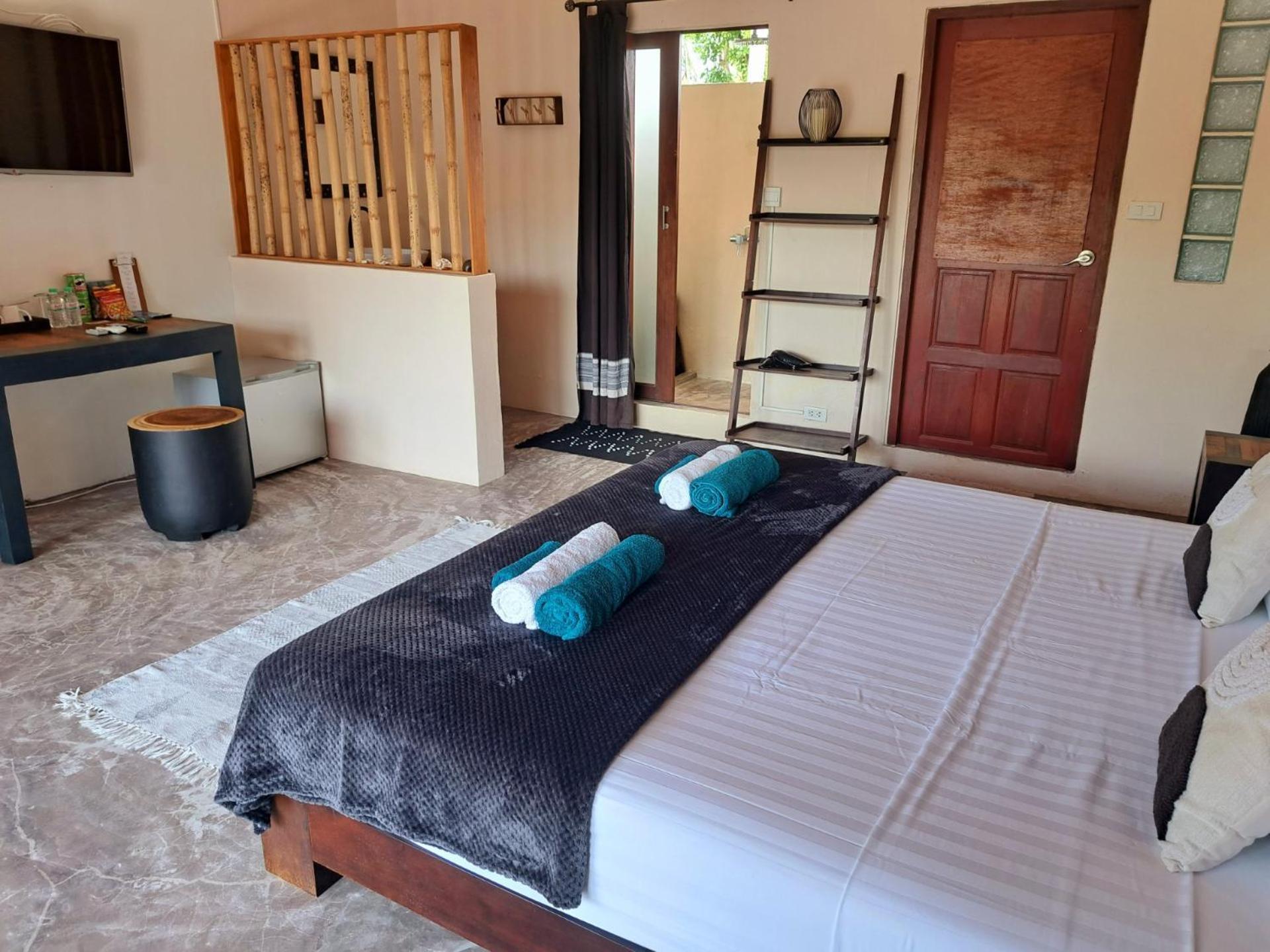 Laura Guest House-Adult Only- Hua Thanon  Δωμάτιο φωτογραφία
