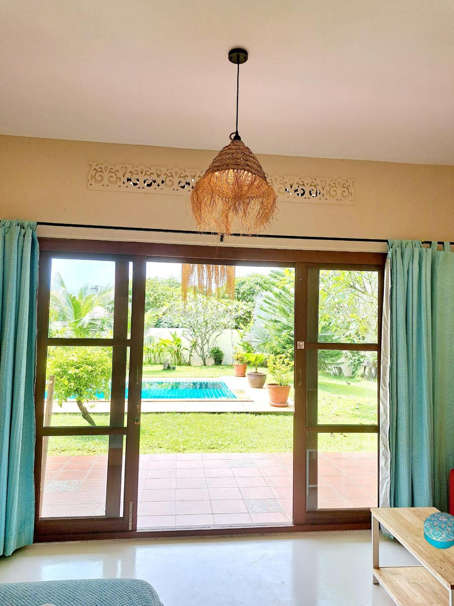 Laura Guest House-Adult Only- Hua Thanon  Δωμάτιο φωτογραφία